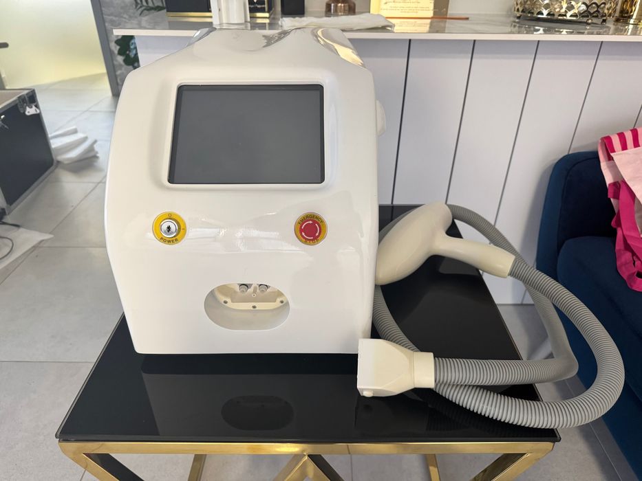 Laser q switch do usuwania tatuażu