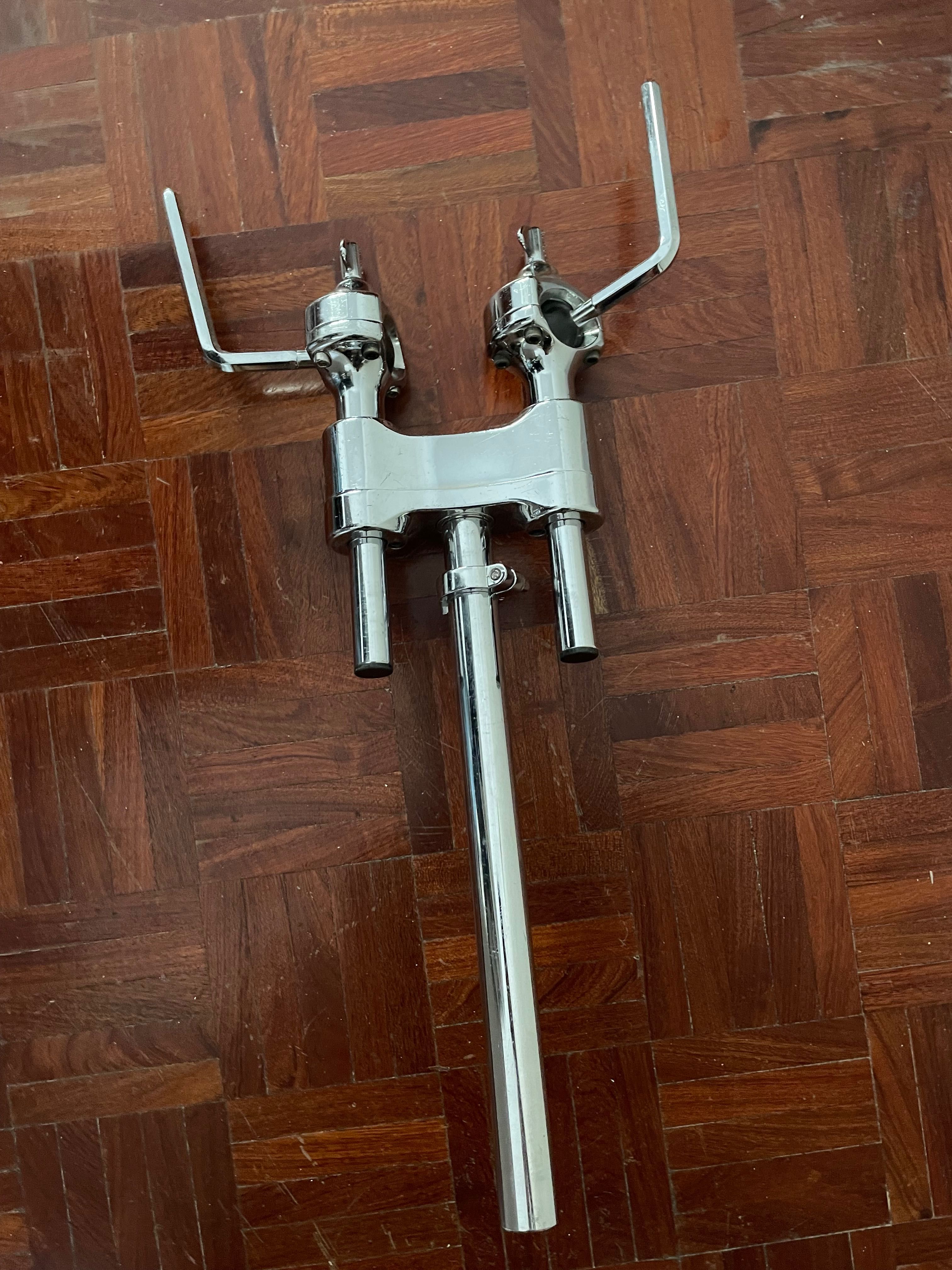 Suporte de timbalões Sonor