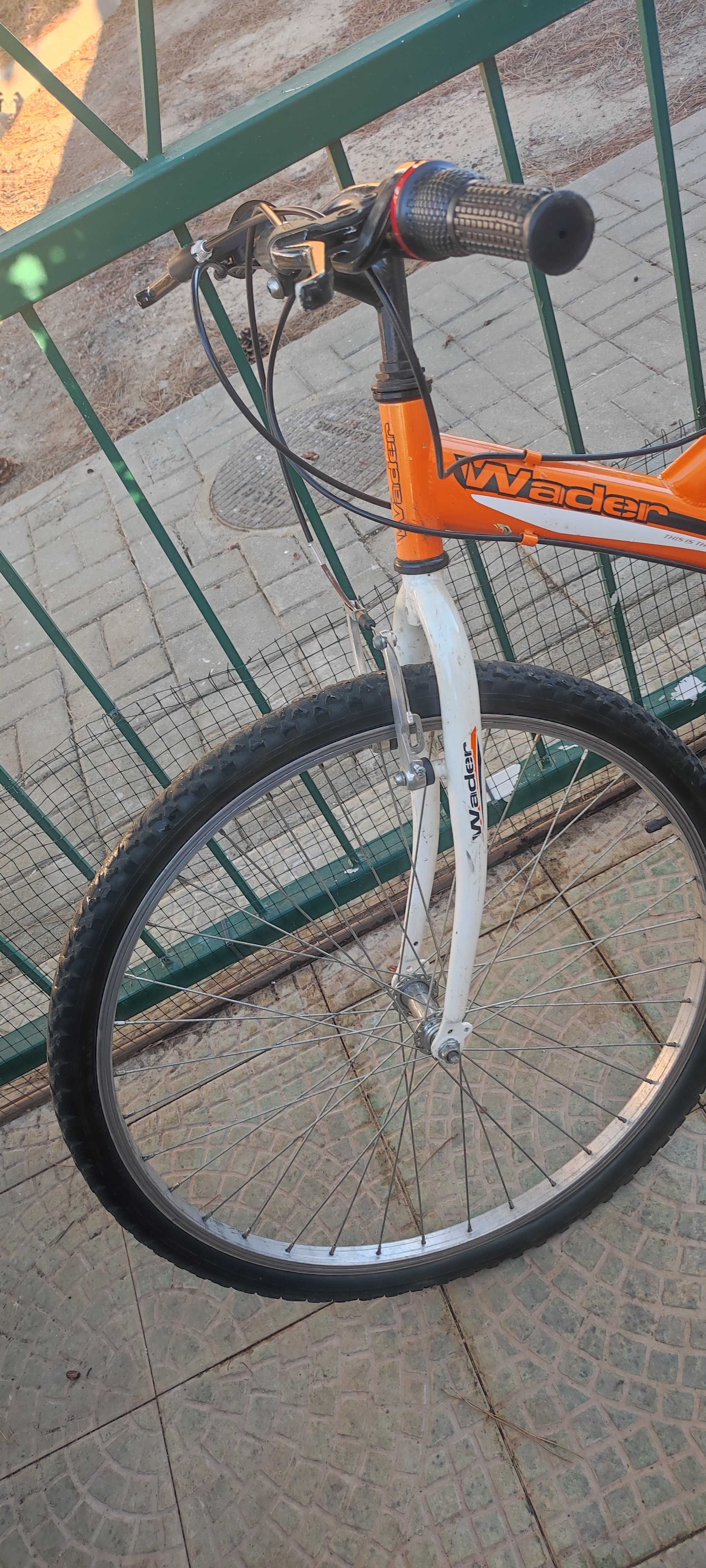 Bicicleta com mudanças. Roda 26