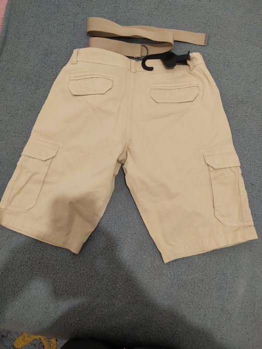 Bermuda para menino nova com etiqueta.