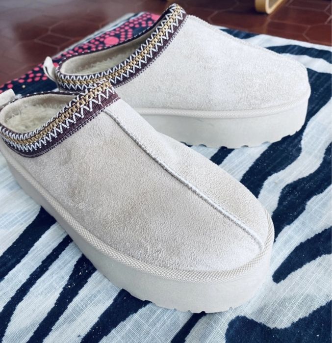 Socas - neve - tipo UGG (marca local)