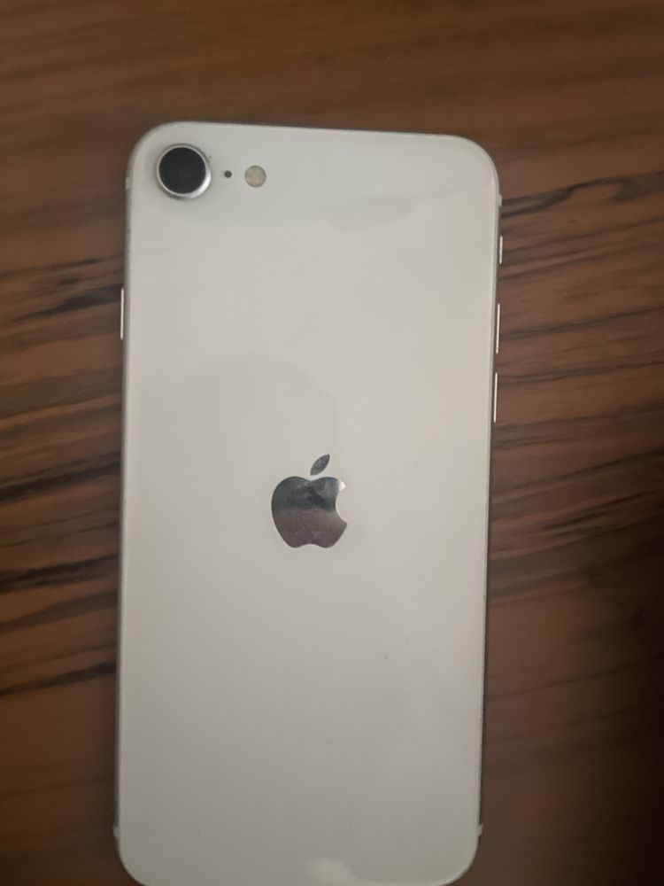Iphone se 2020  em belissimo estado