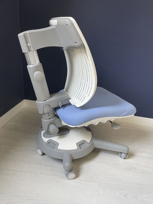 Krzeslo dziecięce regulowane obrotowe Ergodesk COMF-PRO Ultra Back