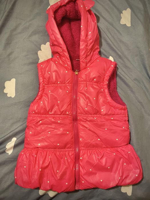 Продам жилетку на девочку 2-3 года