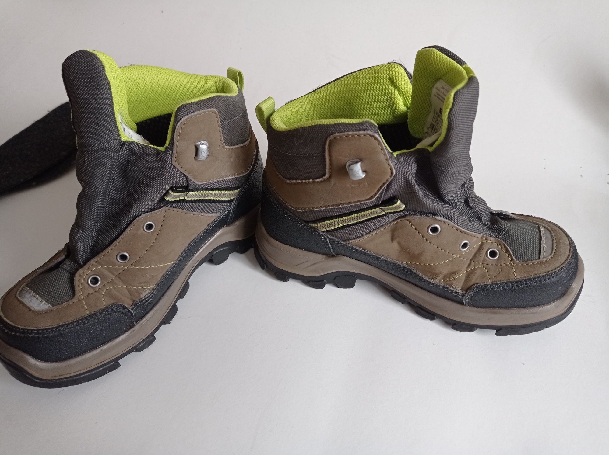 Trapery trekkingowe buty Quechua Decathlon 31