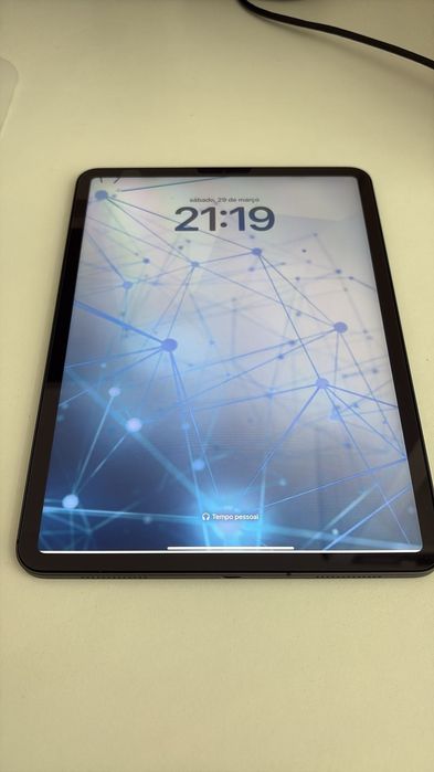 Apple iPad 11 (2 geração) 128 GB + teclado iPad Air + Caneta tátil