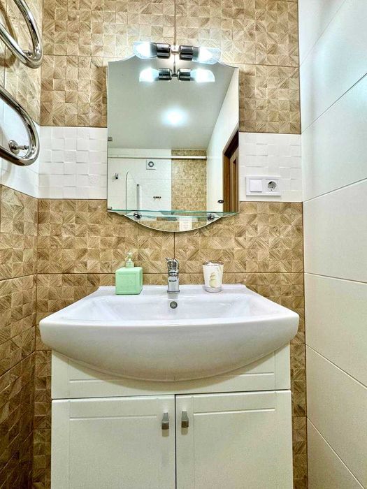 ApartPoltava Затишна студія з ПАНОРАМНИМ балконом,ЦЕНТР, СВІТЛО ЗАВЖДИ