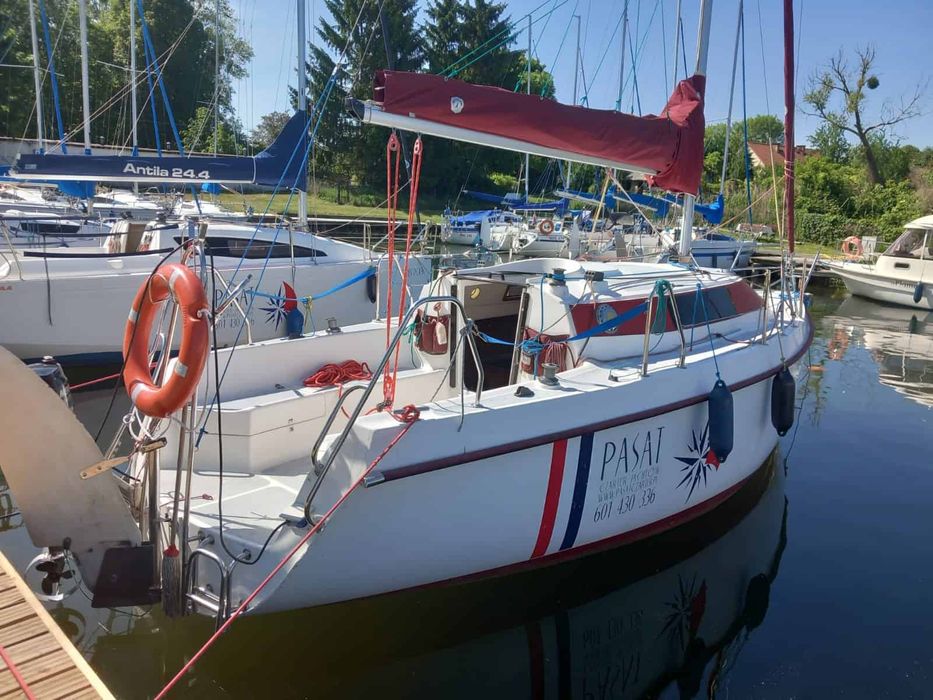 Jacht żaglowy, żaglówka,  Joker 785