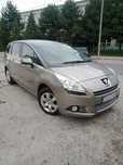 Peugeot 5008  2010 rok, benzyna