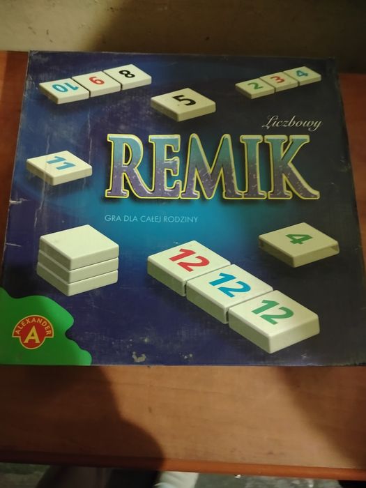 Oddam gry remik i król budowniczy