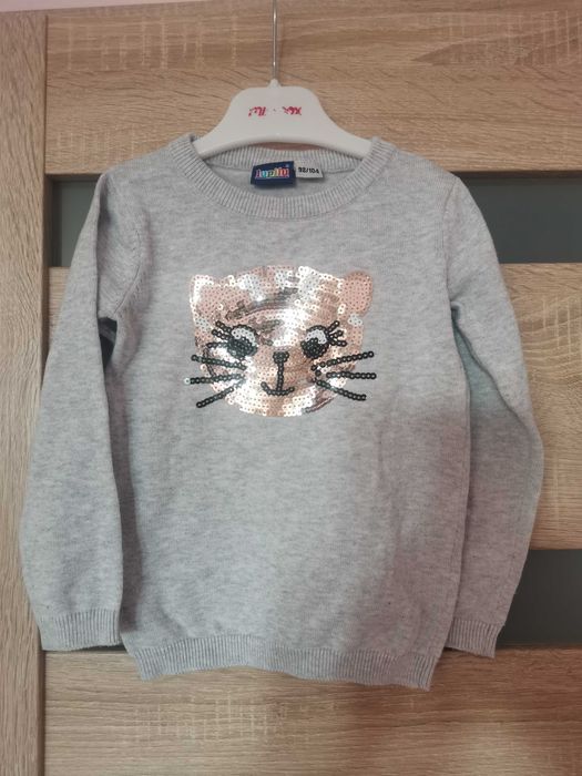 Bluza na długi rękaw z kotkiem.