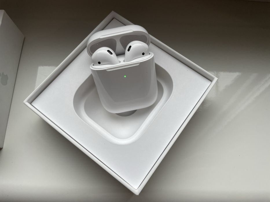 Наушники Apple AirPods 2