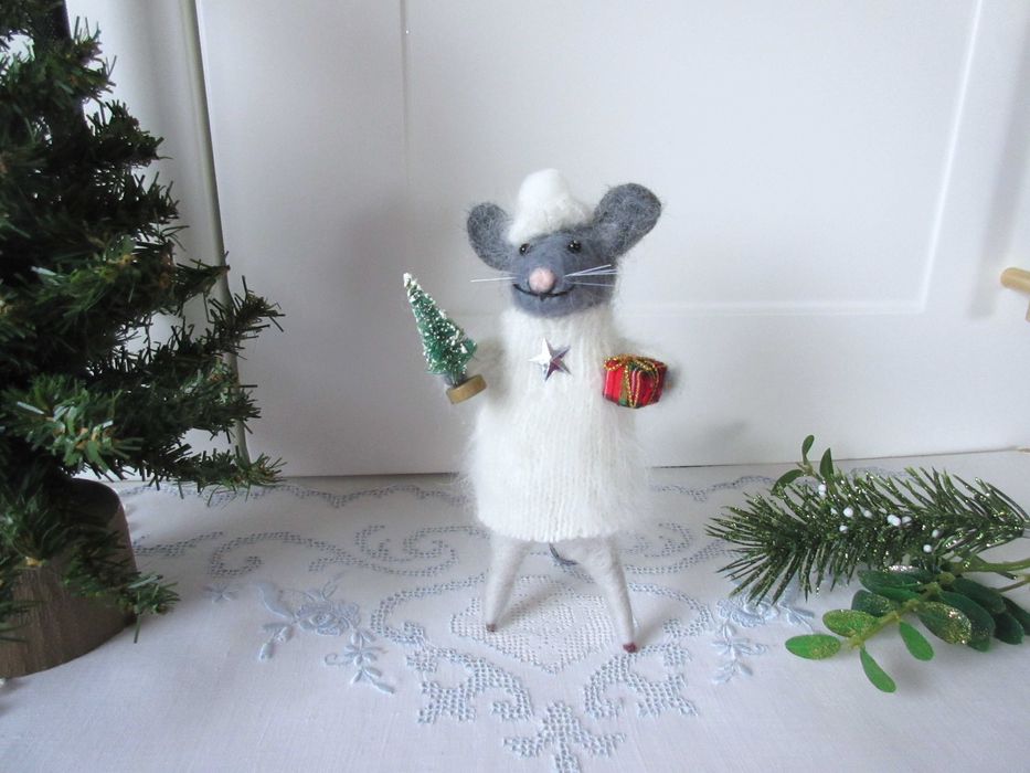 Świąteczna myszka z filcu