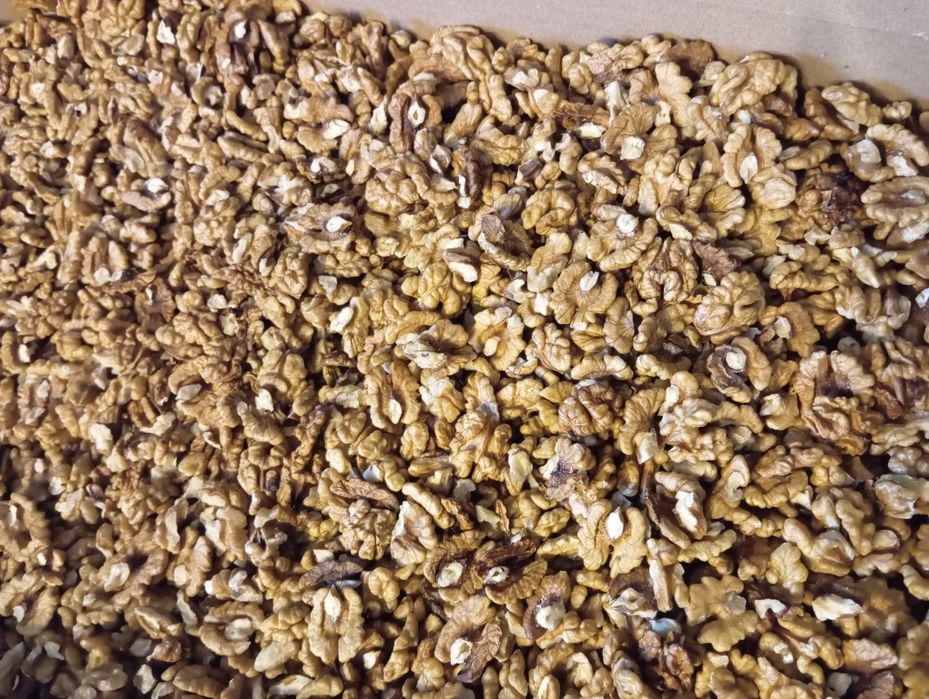 Sprzedam orzechy włoskie łuskane