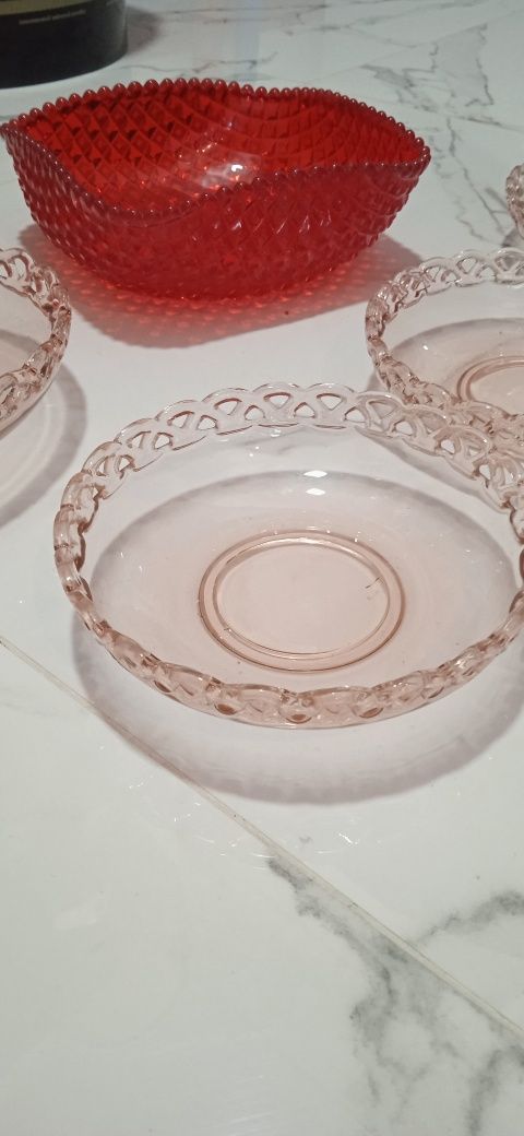 Zestaw z kolorowego szkła kryształ czerwony misa talerzyki patera