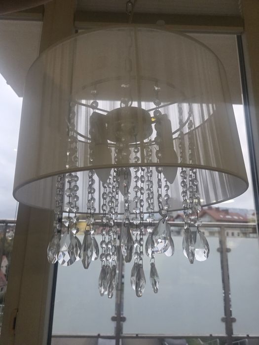 Lampa wisząca z kryształkami