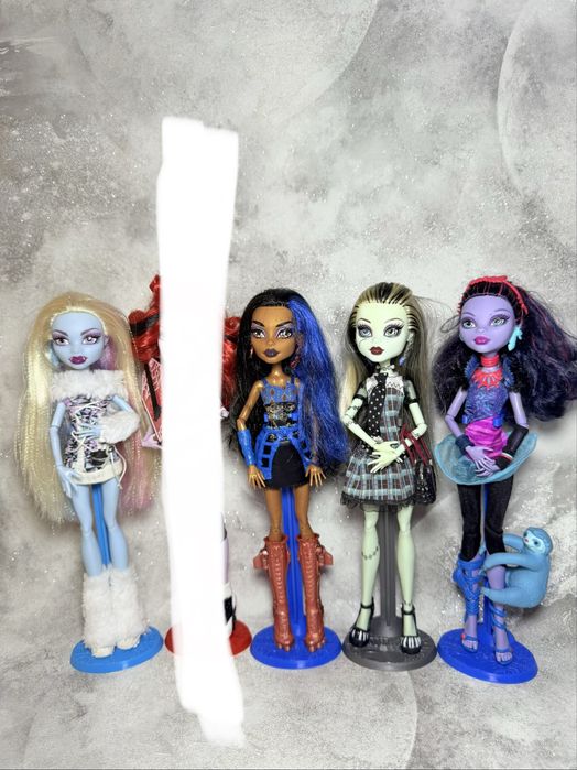 Лялька монстер хай