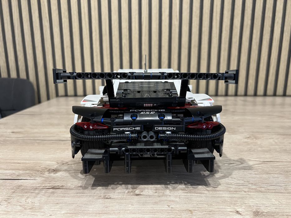 Конструктор LEGO Technic Porsche 911 Порш 911
