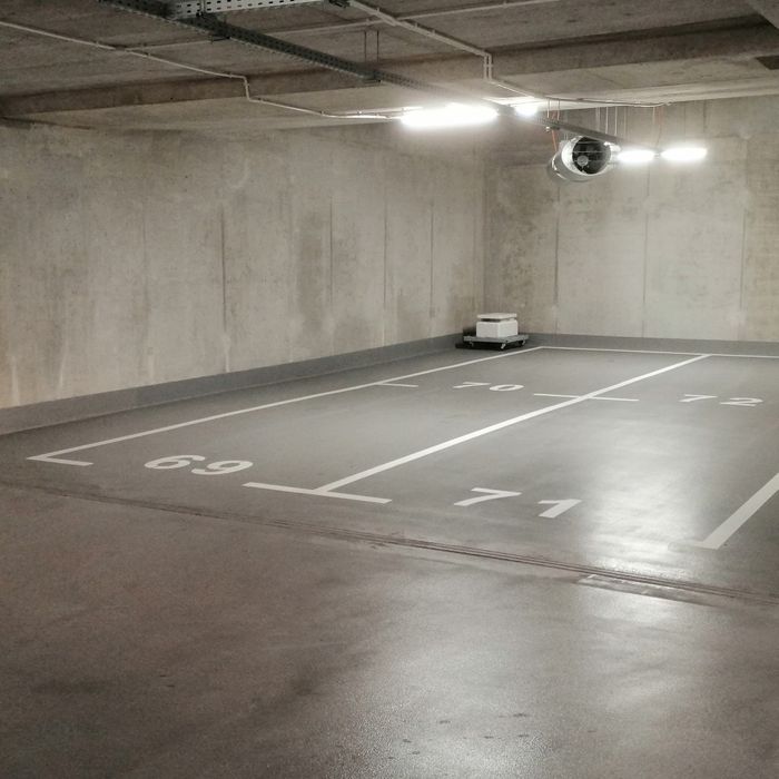 Miejsce garażowe na MOTOCYKL Bielany ul. Żeromskiego 17