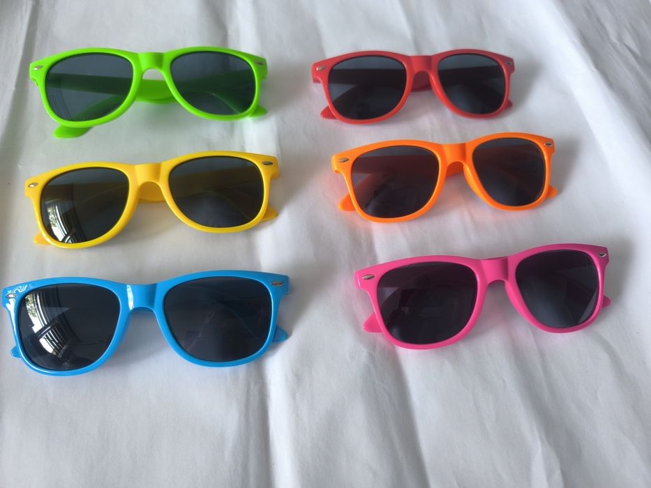 Kolorowe okulary przeciwsłoneczne