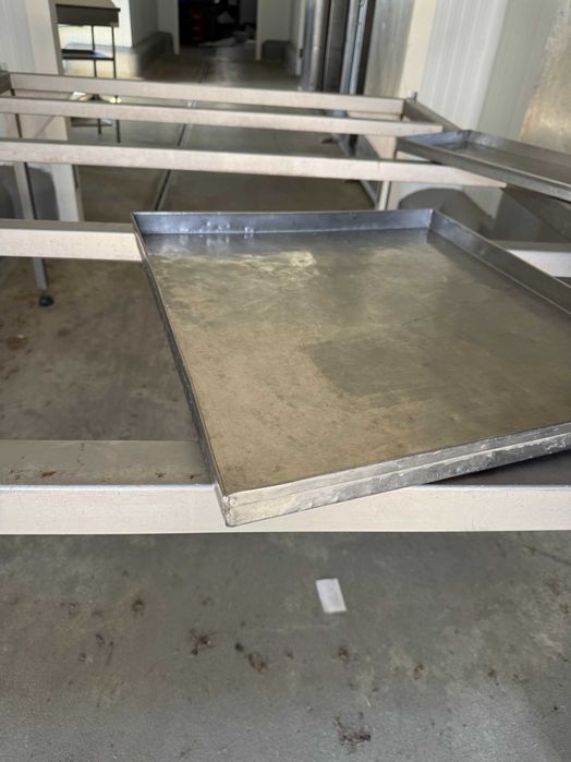 Tabuleiro em Inox - 45x50x3 cm