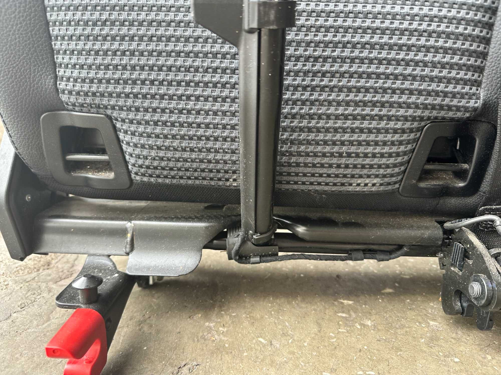 mercedes B klasa W245 A W169 Kanapa tylna oparcie pół skóra z ISOFIX