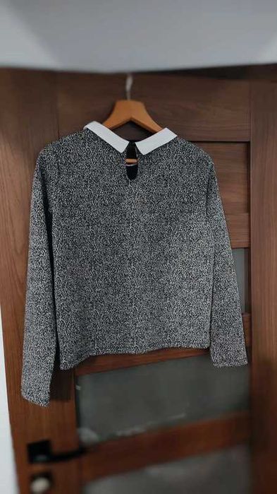 Bluzka damska z kołnierzykiem Reserved - sezon wiosna lato 2025