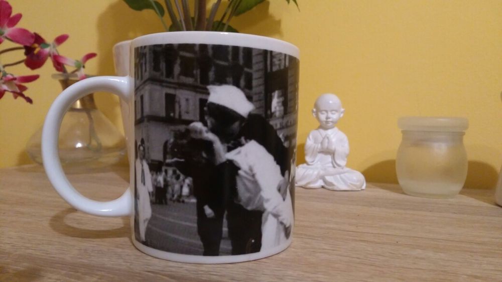Kubek z kultowym zdjęciem retro vintage