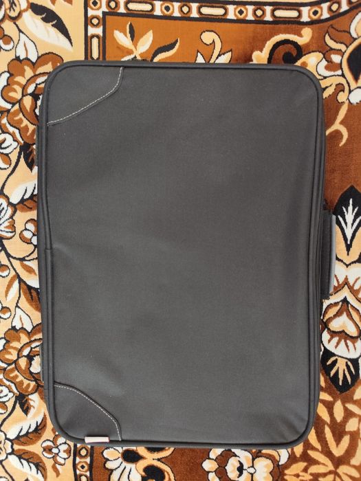 Сумка для ноутбука.