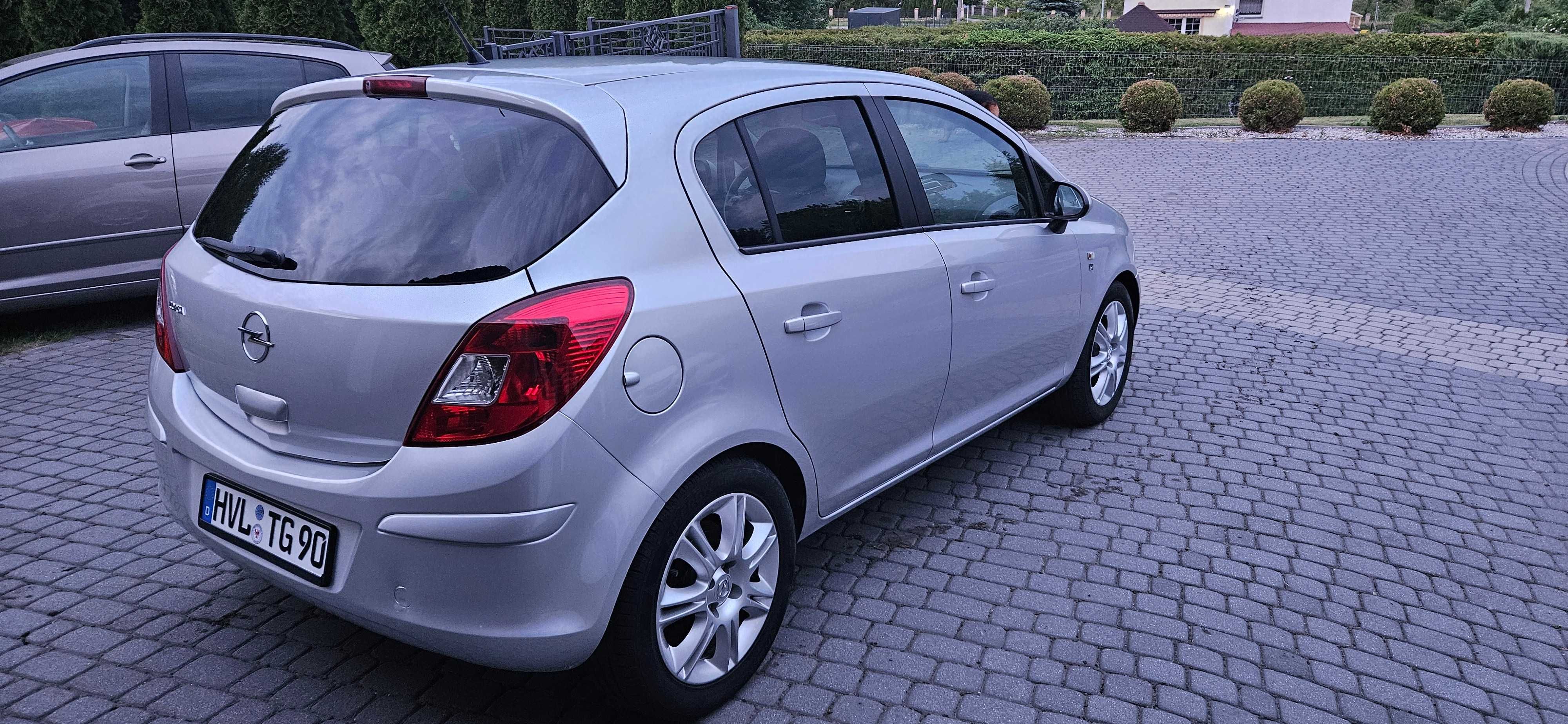 Opel Corsa D 1.4 Benzyna 2010r Ładna Sprowadzona Niemcy
