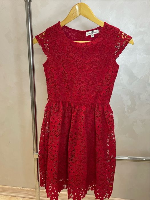 Сукня на дівчинку