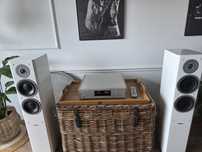 Wzmacniacz Stereo T+A Music Receiver.Wbudowany napęd CD oraz streaming