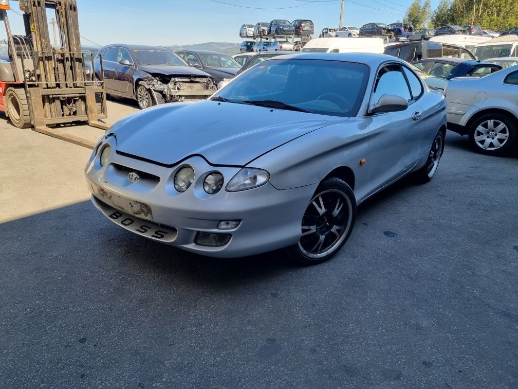 Hyundai Coupé 1.6 16V de 2001 para peças