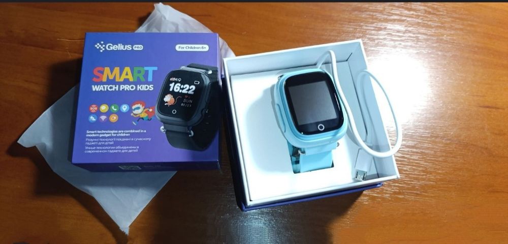 Продам дитячий смарт годинник