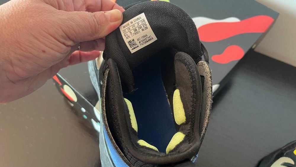 HARDEN VOL. 5 J
Sapatilhas Basquetebol 38