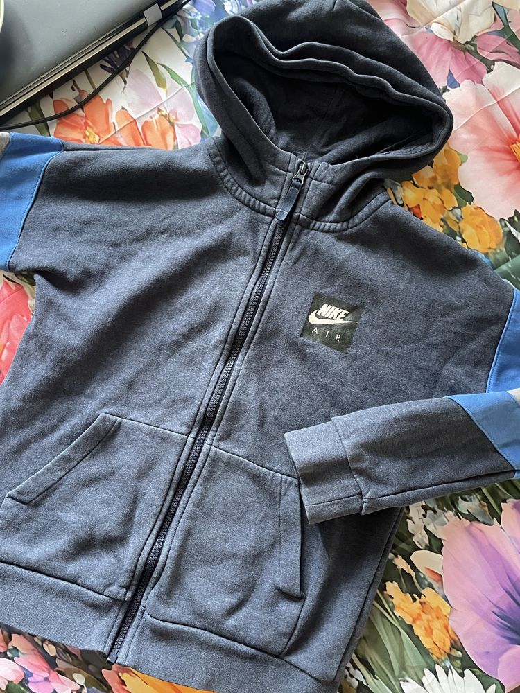 Rozpinana bluza z kapturem NIKE 10/12lat