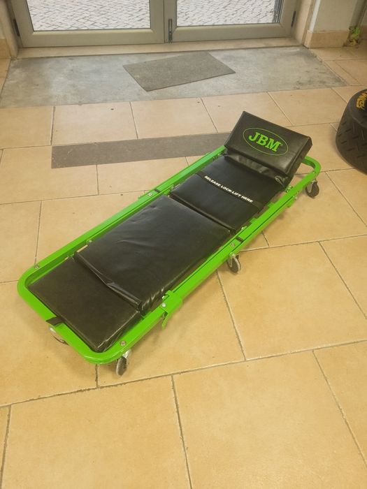 Estrado mecânico JBM