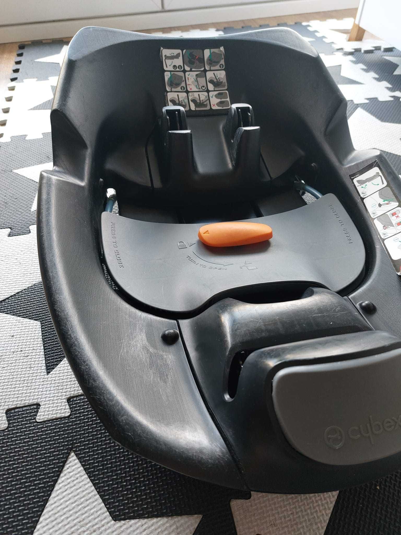 Fotelik samochodowy 0-13 kg Cybex Cloud Q Plus wraz z bazą.