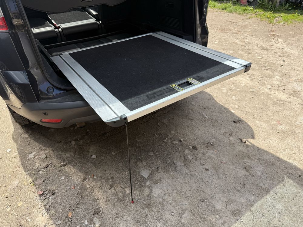 Ford S Max _ Stolik wysuwany z bagaznika _ oryginalne mocowania