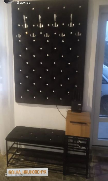 Прихожі,банкетки.