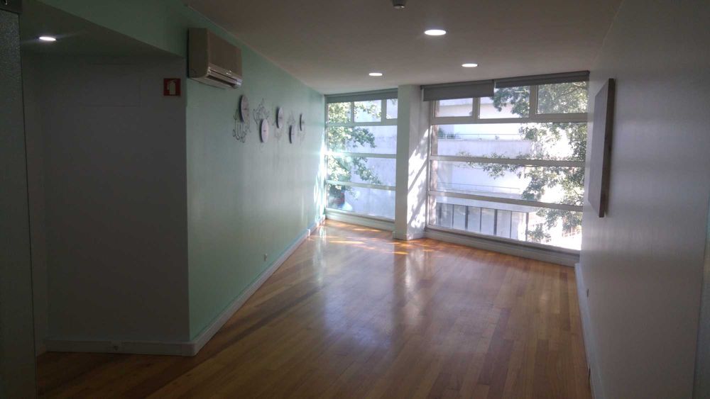 Excelente escritório/serviços no Carandá - Centro de Braga