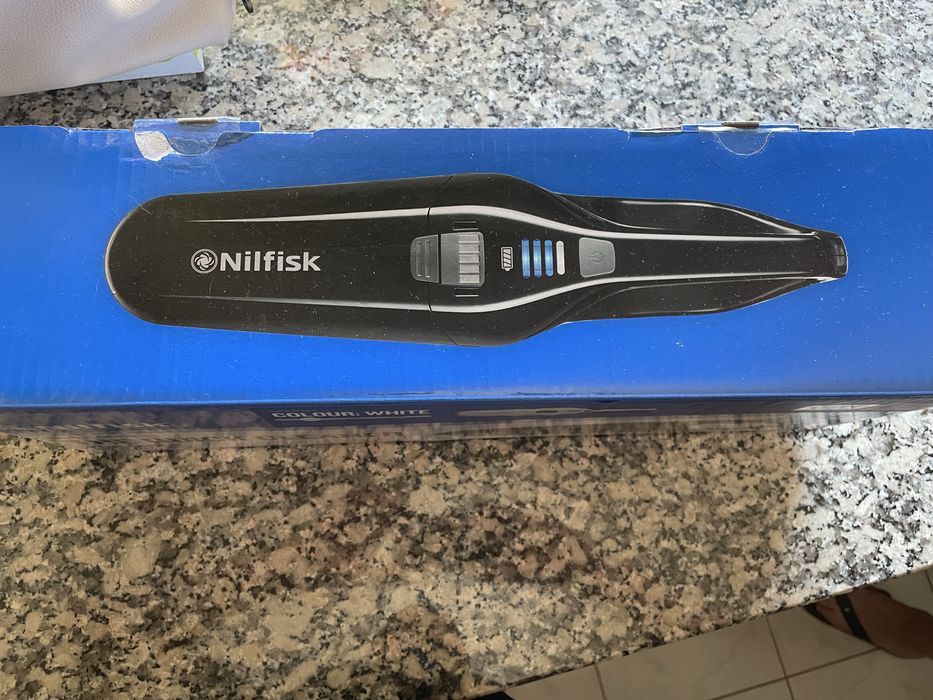 Vendo aspirador portatil Nilfisk usado 2 vezes