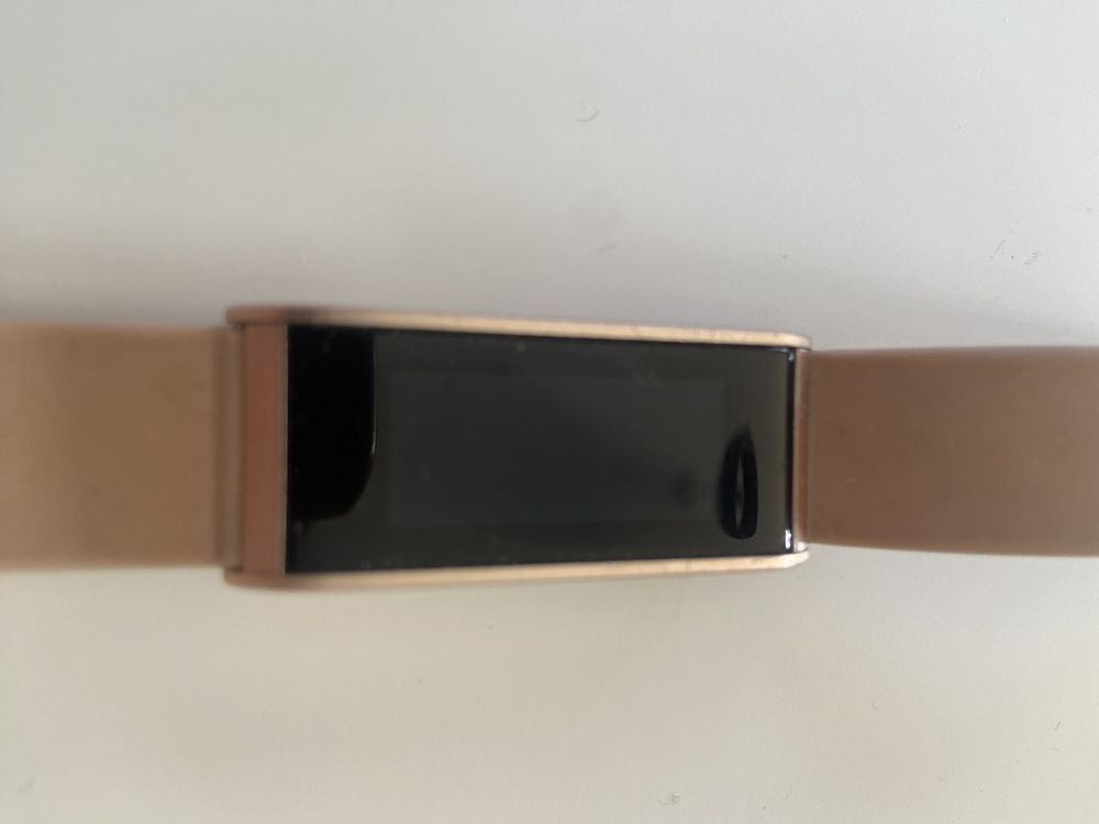 Smartwatch ZeFit4HR złoty