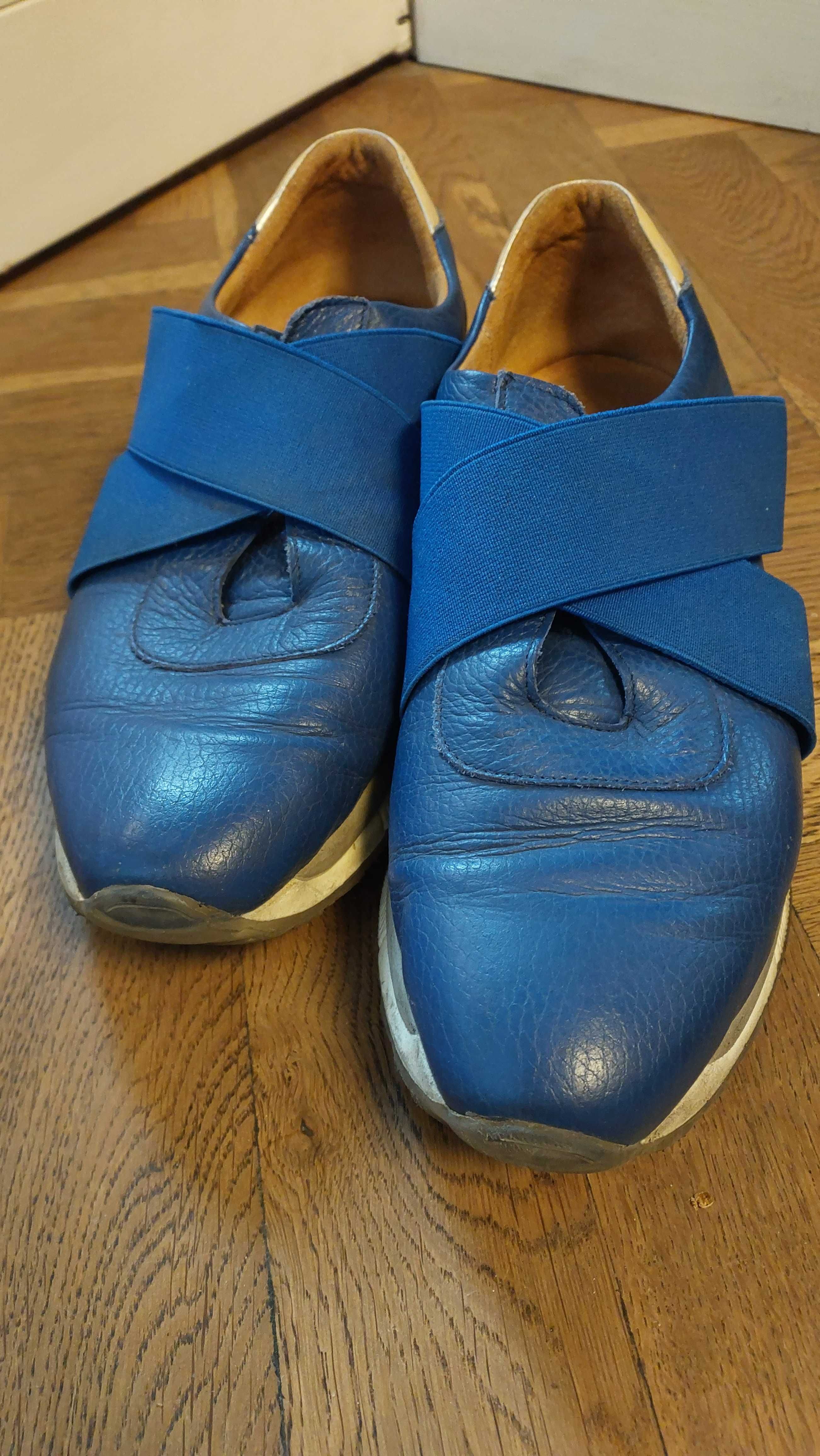 Kobaltowe buty casual-sportowe RYŁKO