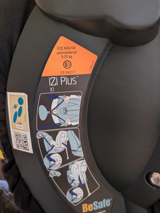 Cadeira de carro para bebe Besafe Izi Plus X1