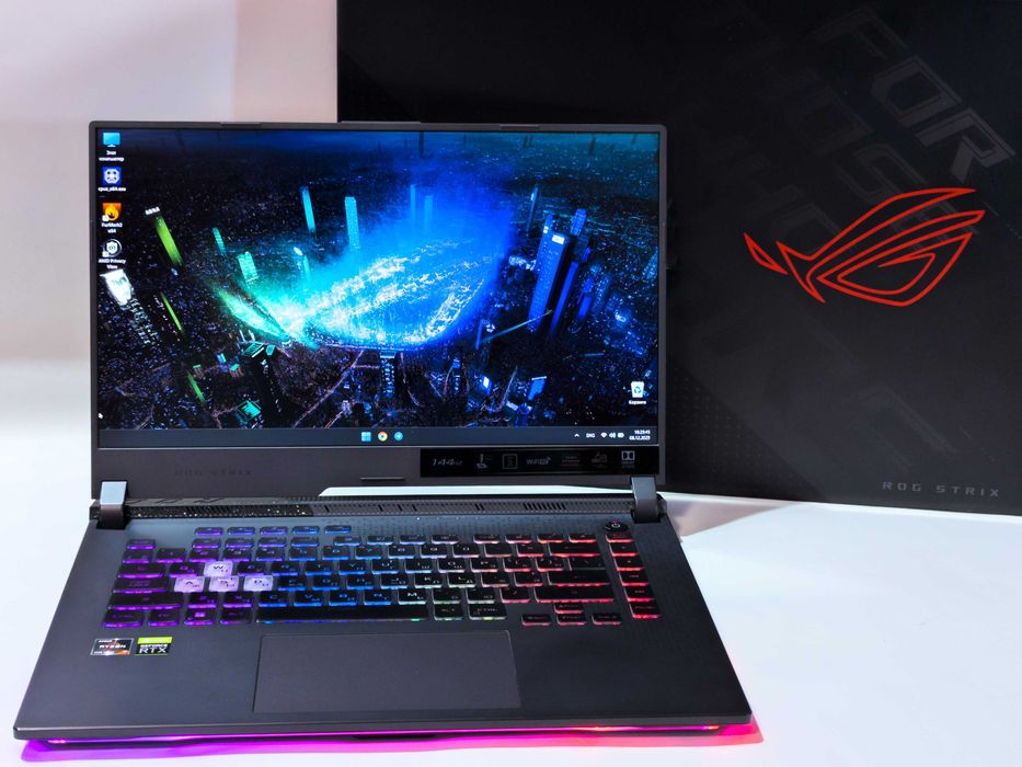 ASUS ROG Strix G513RC /Ryzen 7 6800HS/16 ГБ/512 ГБ/RTX 3050/
