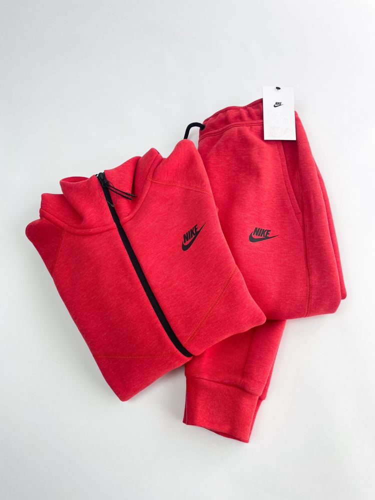 Оригінал! Чоловічий Костюм Nike Tech Fleece червоний (S) Новий!