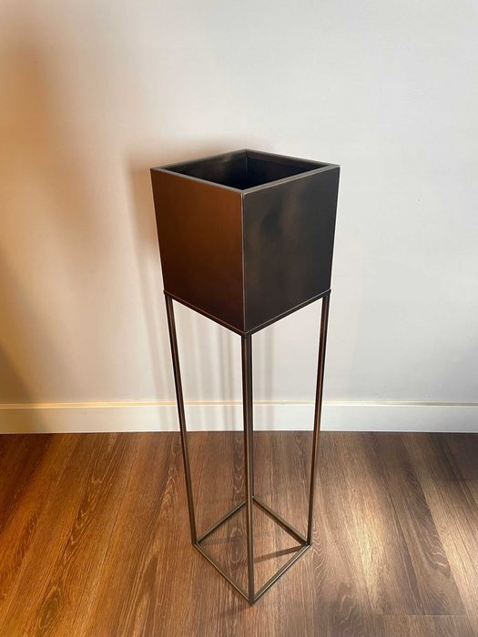 Kwietnik osłonka stojak Lorient 19x19x87 cm metalowy miedziany loft