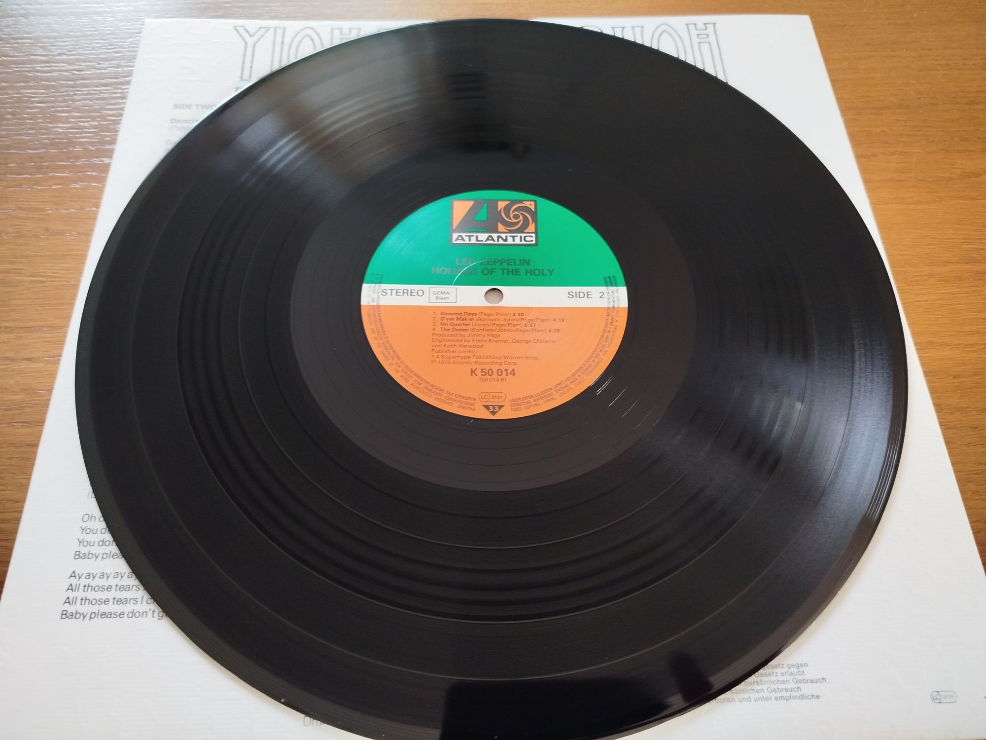Led Zeppelin - Houses Of The Holy