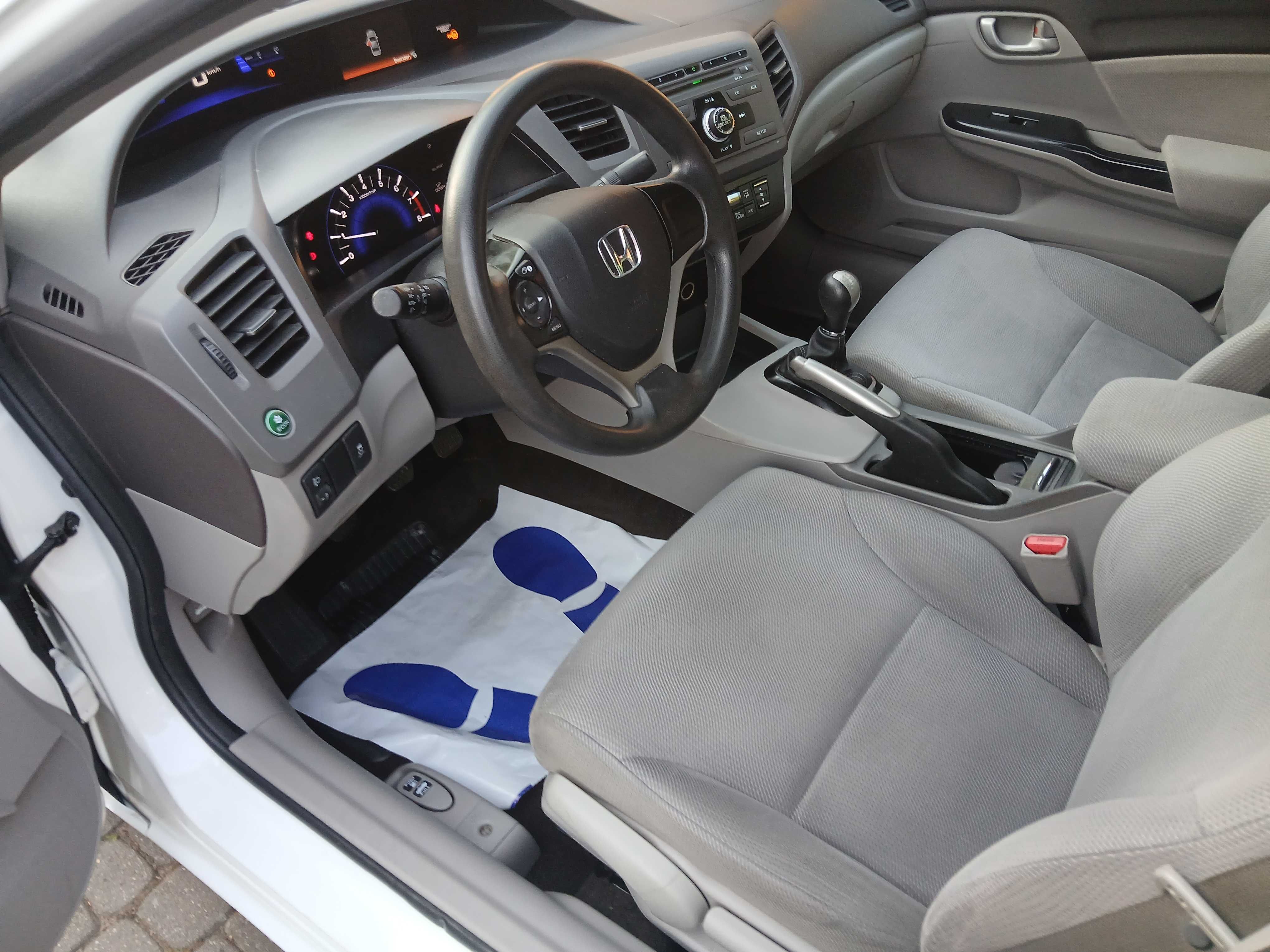 Civic sedan 1.8ben,Klimatronic,Servisowana